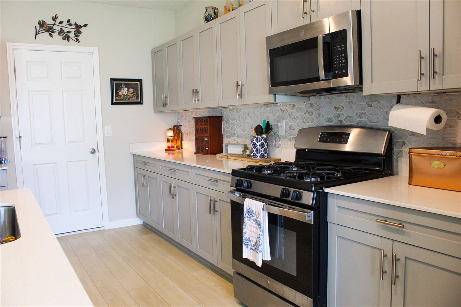 HAWKSTONE - Residential