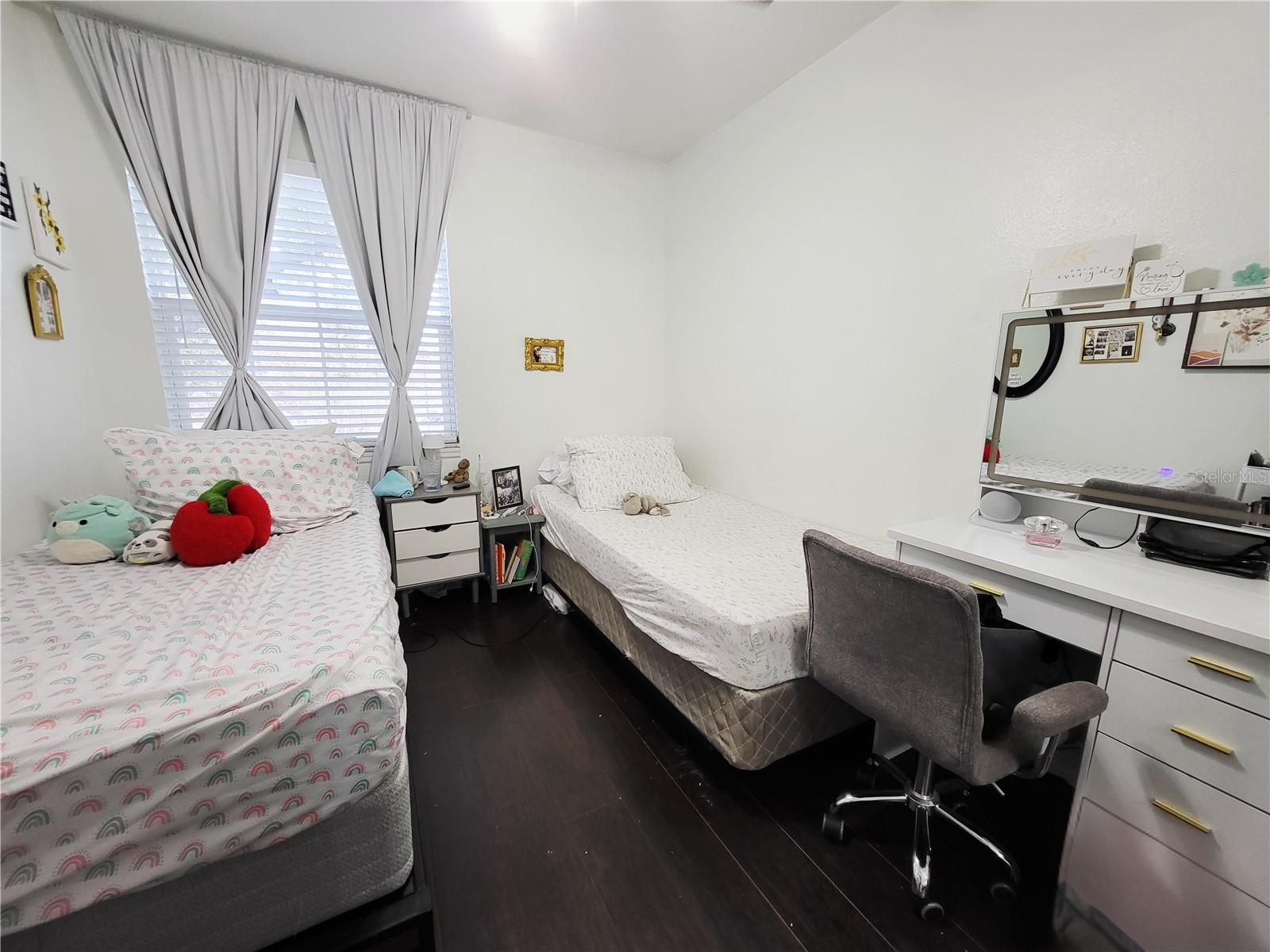 WHISPER LAKES - Residential