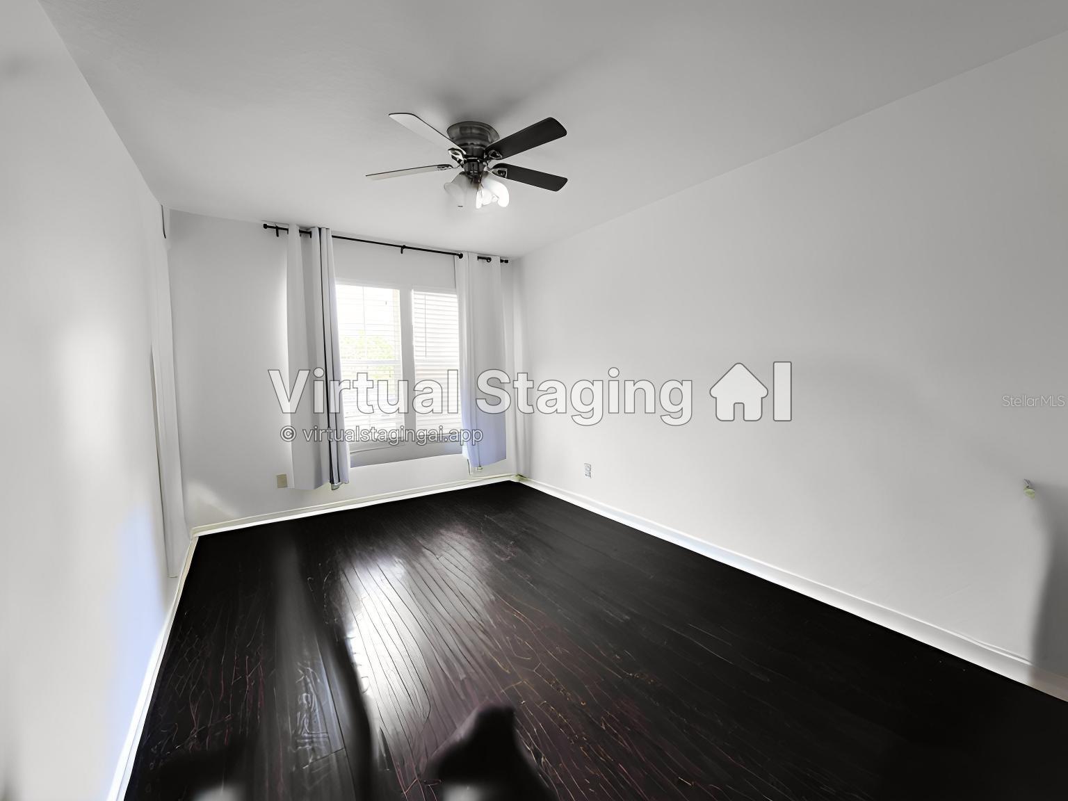 WHISPER LAKES - Residential