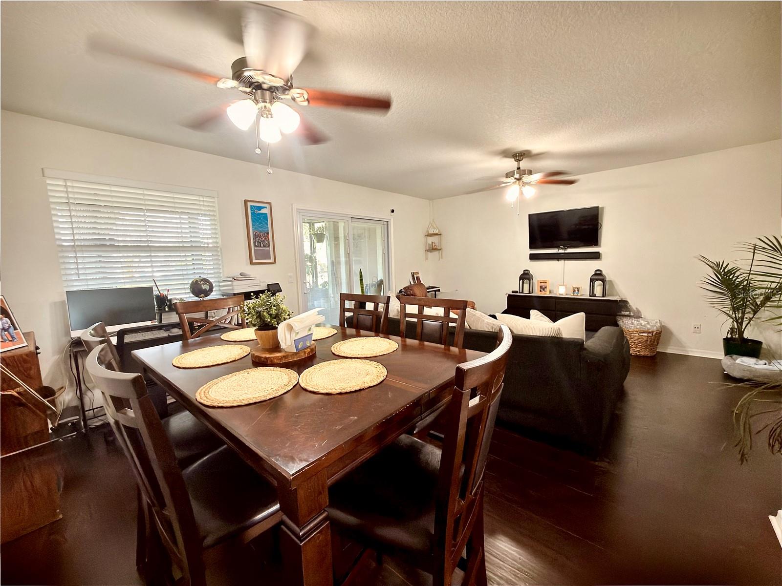 WHISPER LAKES - Residential