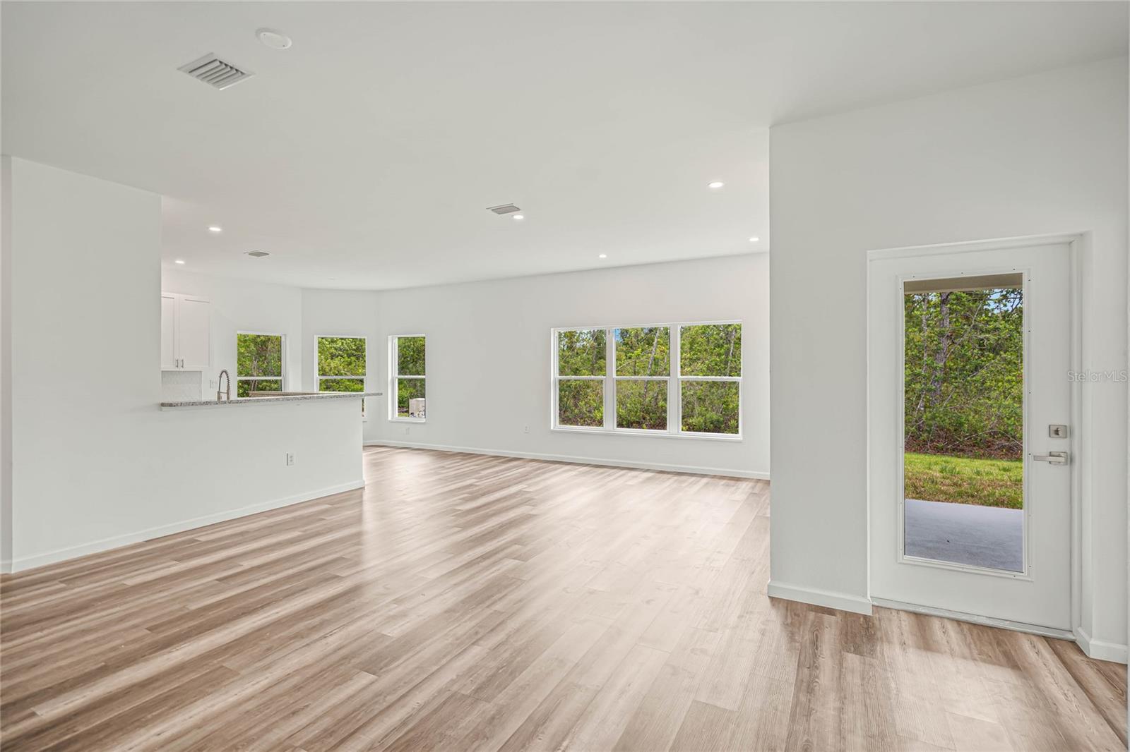 SUN N LAKE - Residential