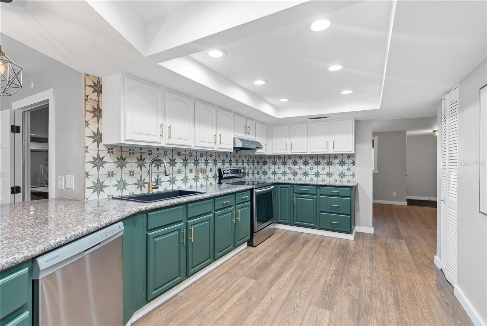 ALSTON HEIGHTS 4 - Residential