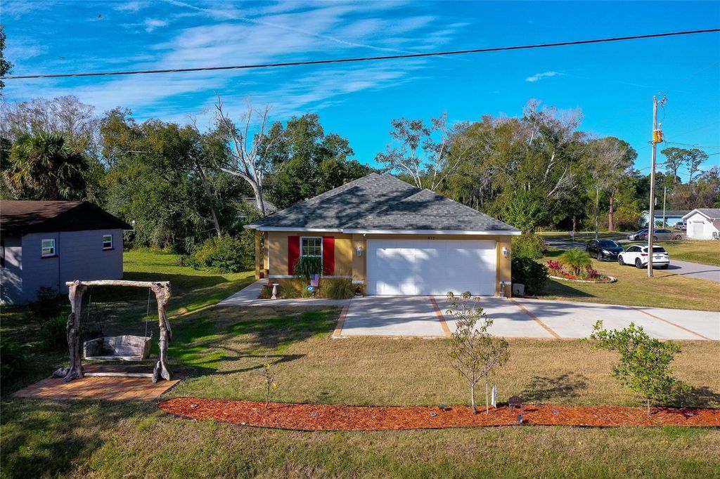 Photo of 812 Hamilton Street, New Smyrna Beach, FL 32168 (MLS # V4946825)