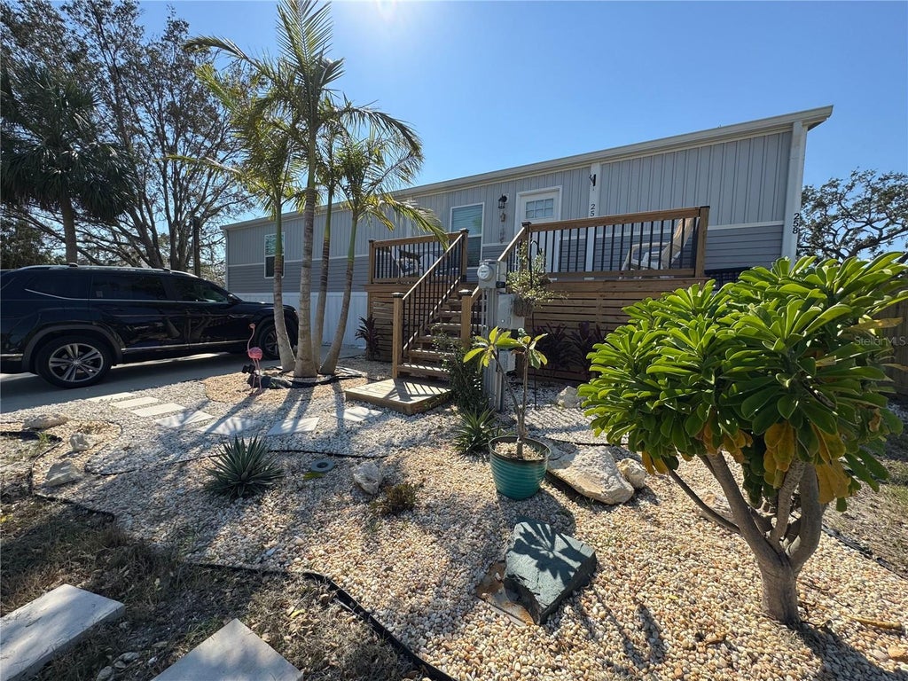 Photo of 258 3rd Street NW, Ruskin, FL 33570 (MLS # L4965484)