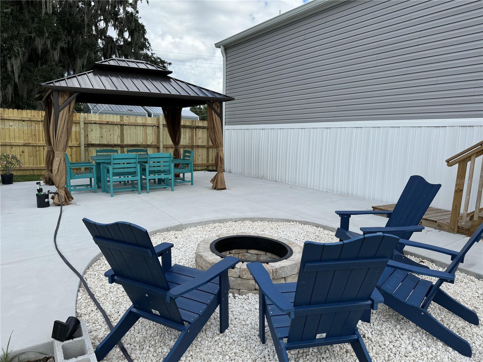 258 3RD STREET NW, RUSKIN, FL, 33570 3 258 3RD STREET NW