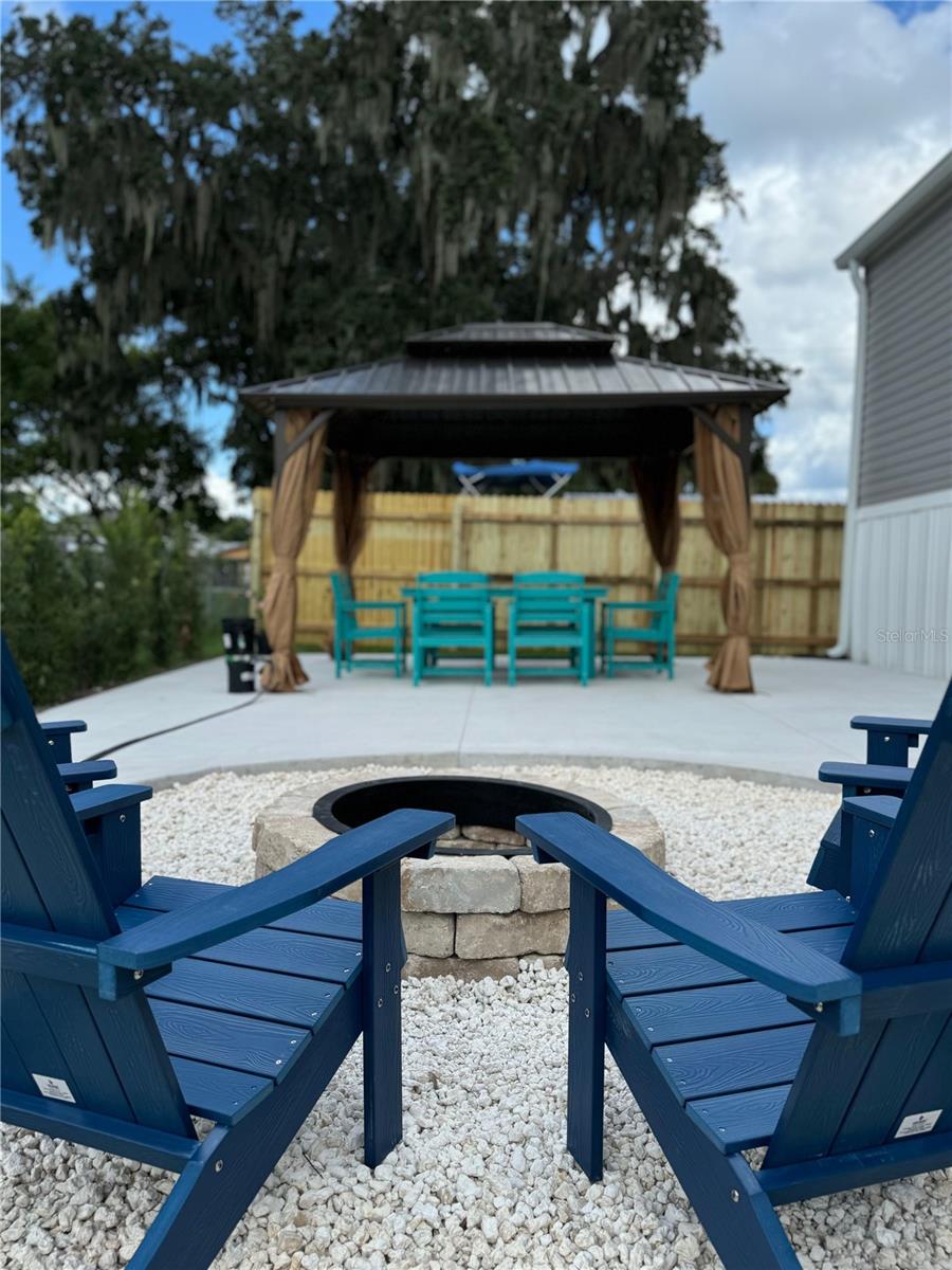 258 3RD STREET NW, RUSKIN, FL, 33570 2 258 3RD STREET NW