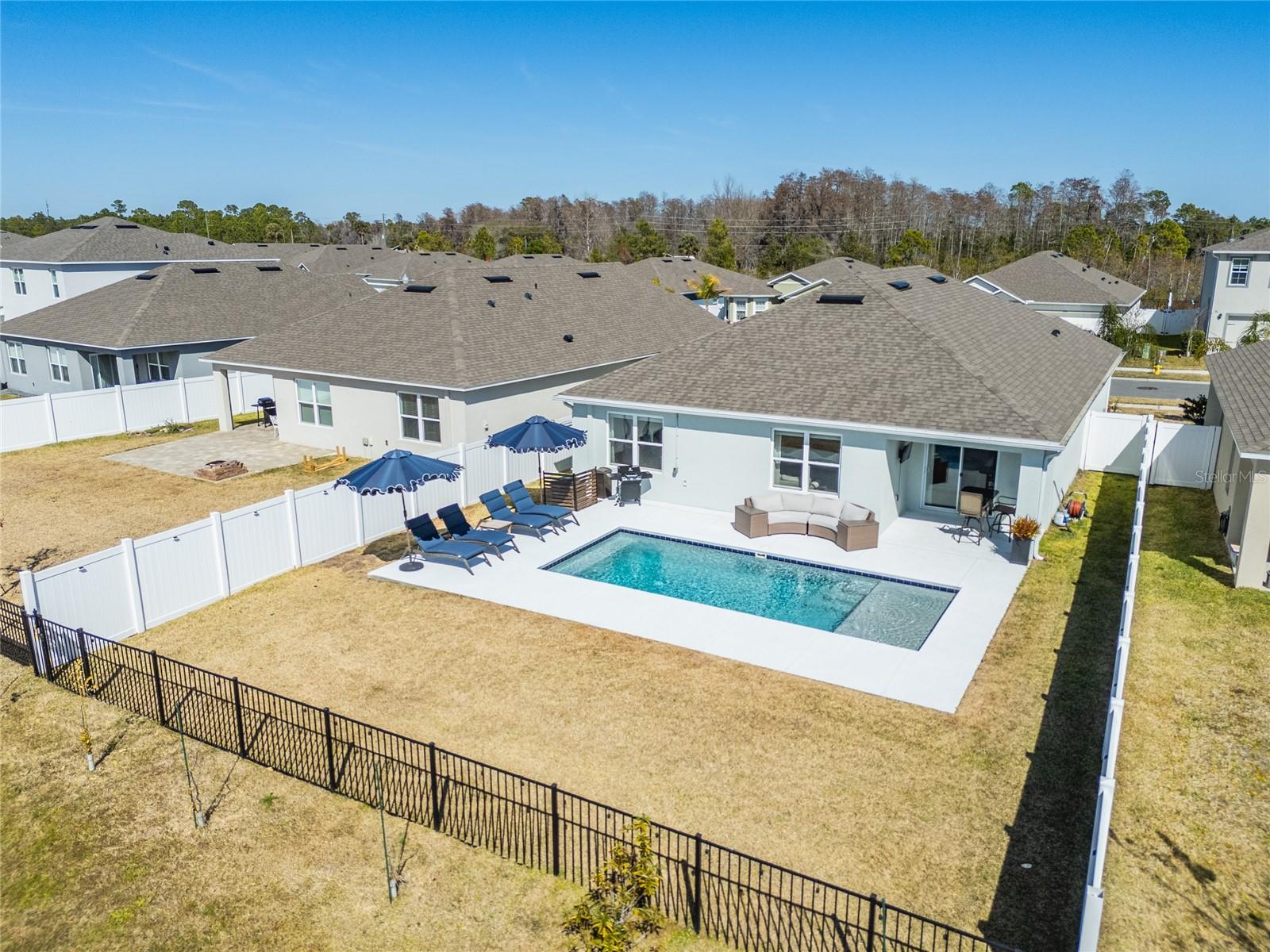 COASTAL WOODS - Residential