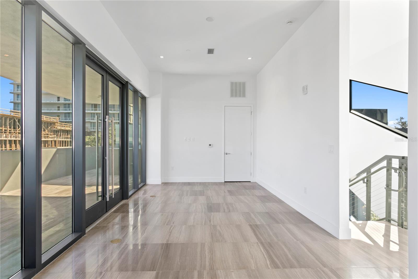 RITZ-CARLTON RESIDENCES - Residential