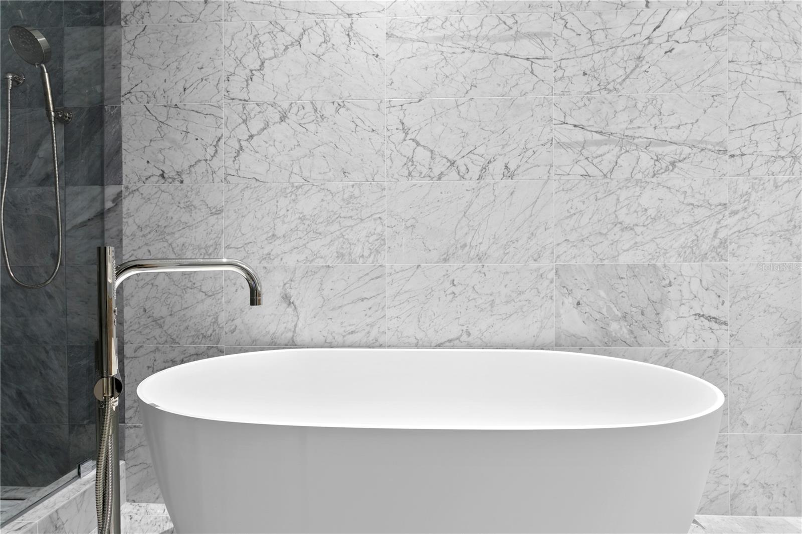 RITZ-CARLTON RESIDENCES - Residential