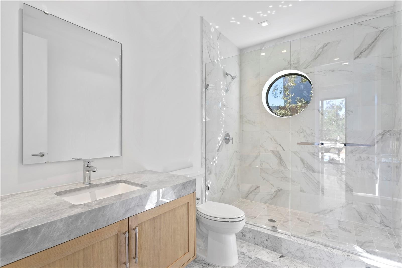 RITZ-CARLTON RESIDENCES - Residential