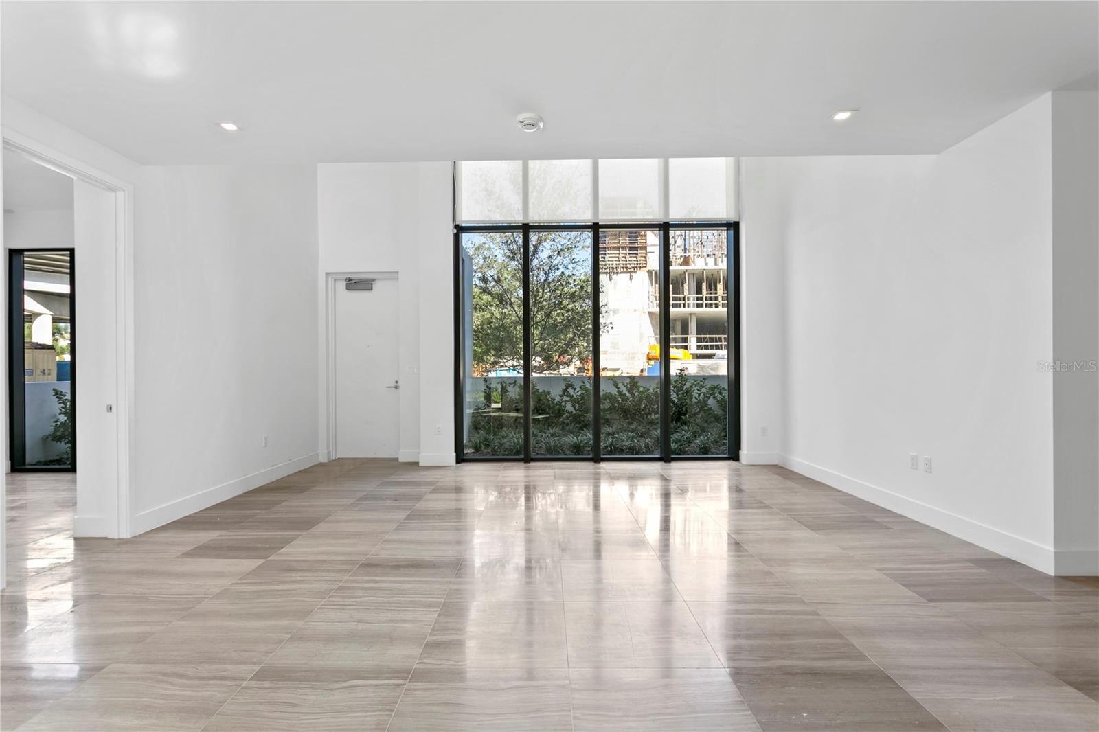 RITZ-CARLTON RESIDENCES - Residential