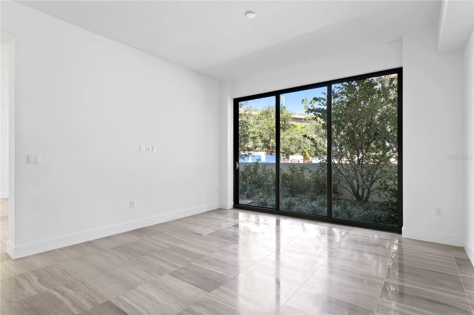 RITZ-CARLTON RESIDENCES - Residential