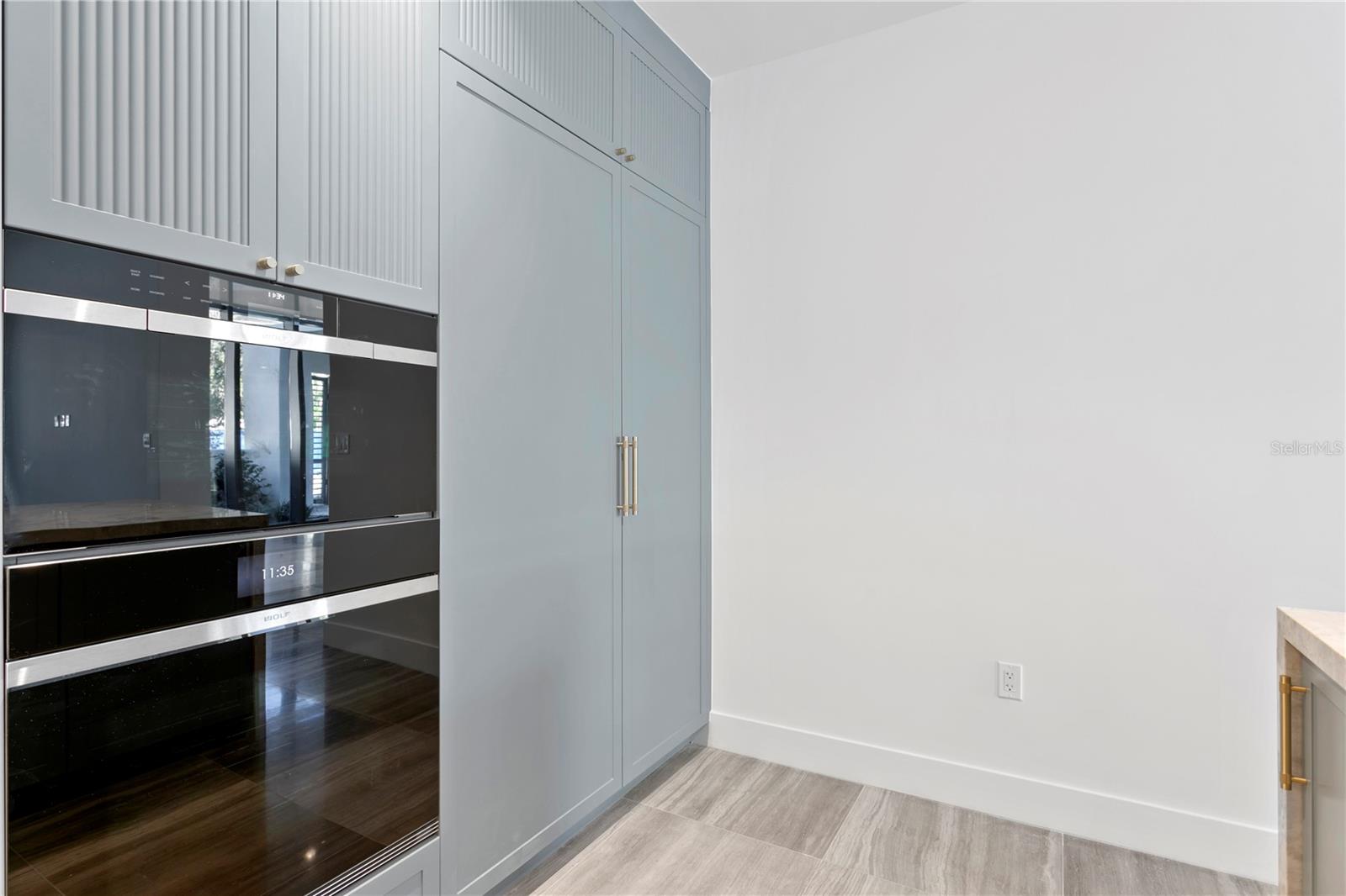 RITZ-CARLTON RESIDENCES - Residential