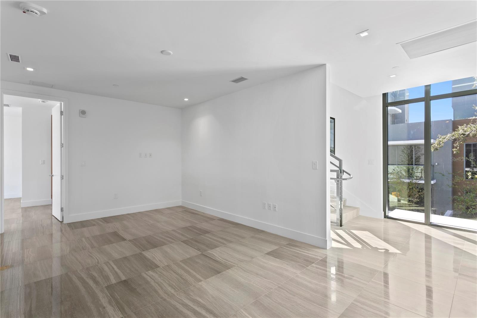 RITZ-CARLTON RESIDENCES - Residential