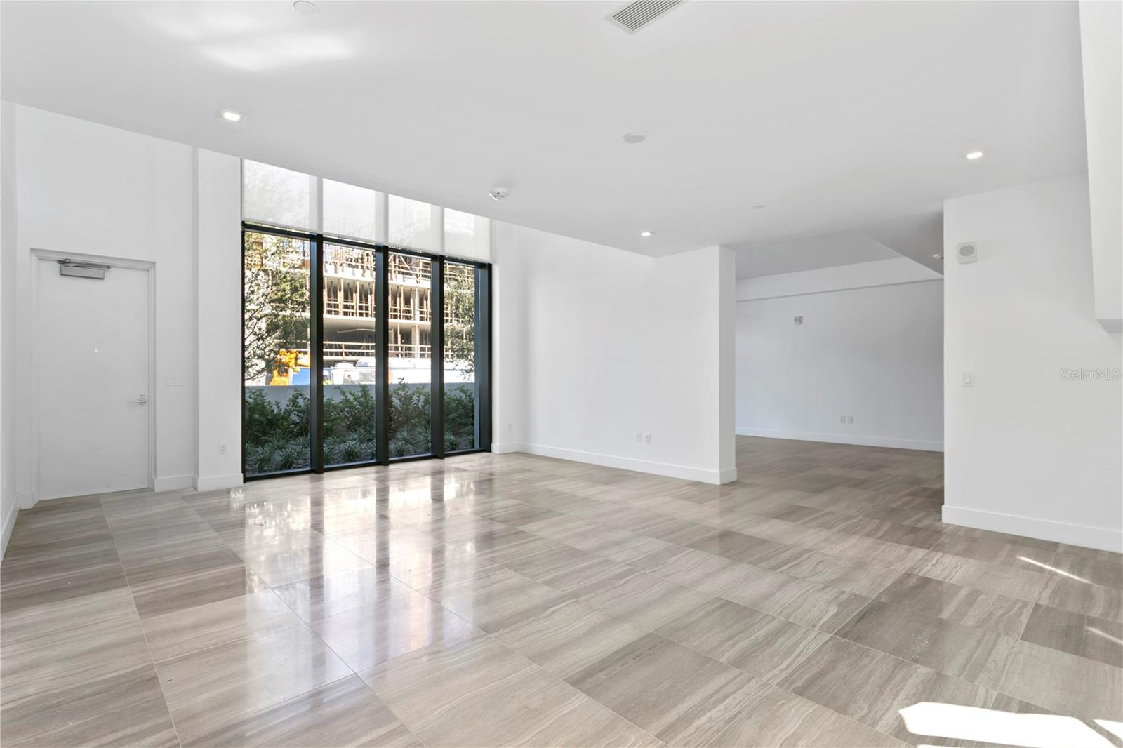 RITZ-CARLTON RESIDENCES - Residential