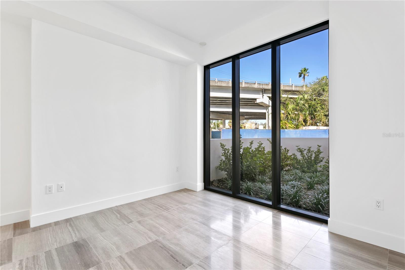 RITZ-CARLTON RESIDENCES - Residential