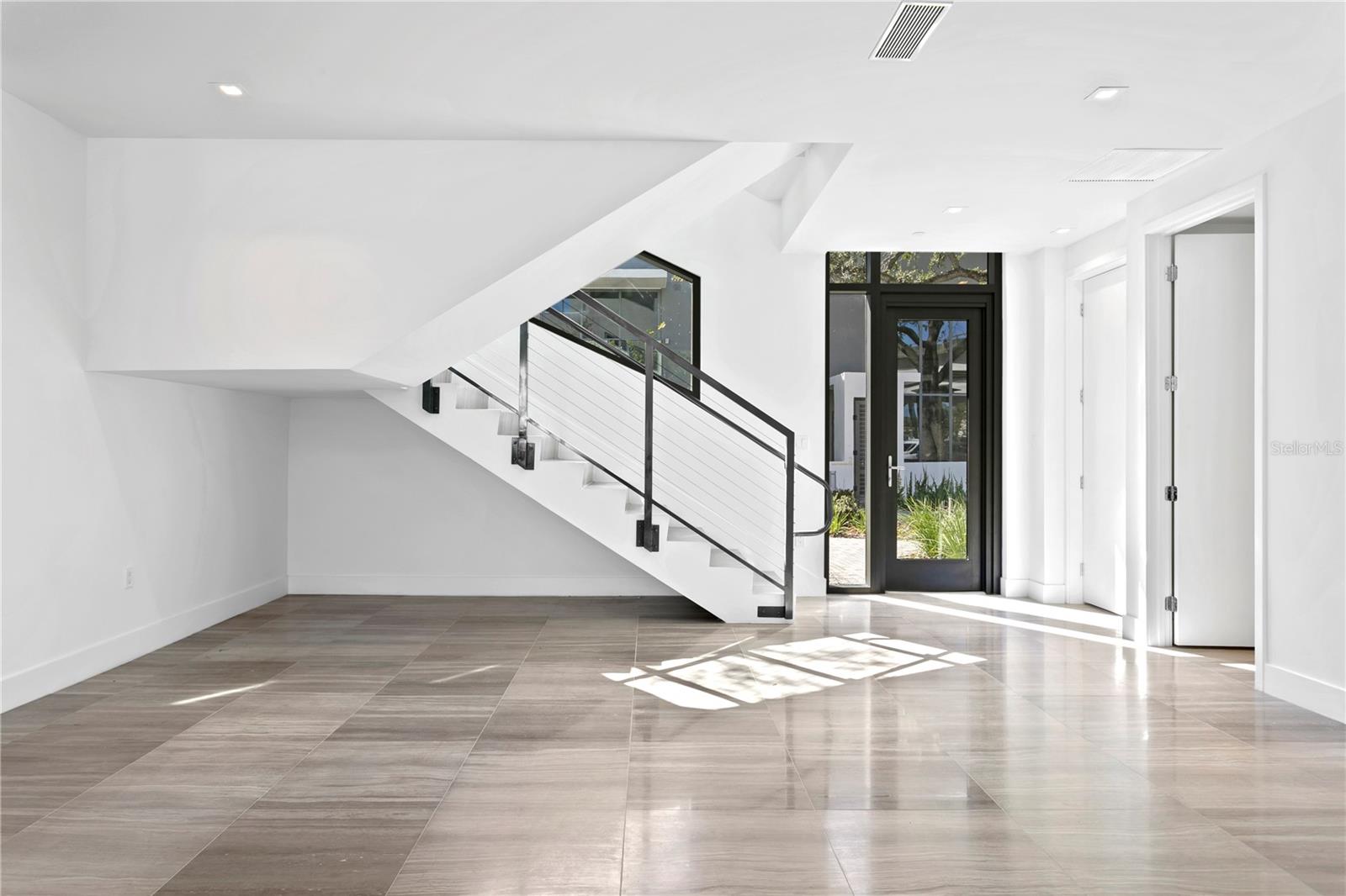 RITZ-CARLTON RESIDENCES - Residential