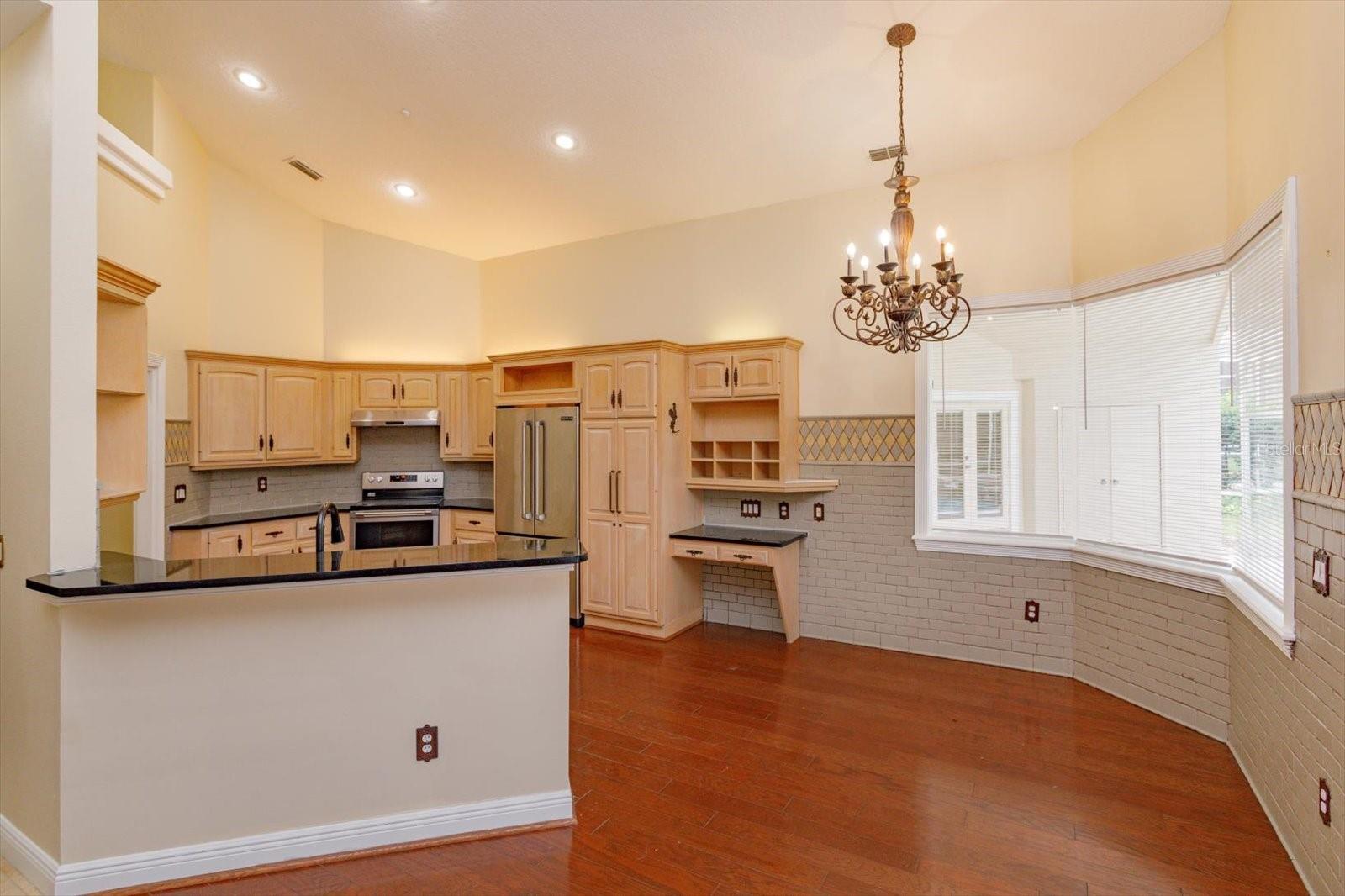 LAKE FOREST SEC 1 - Residential Lease