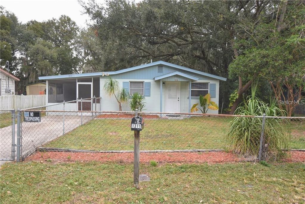 Photo of 1311 Standish Drive, Lakeland, FL 33810 (MLS # L4961515)