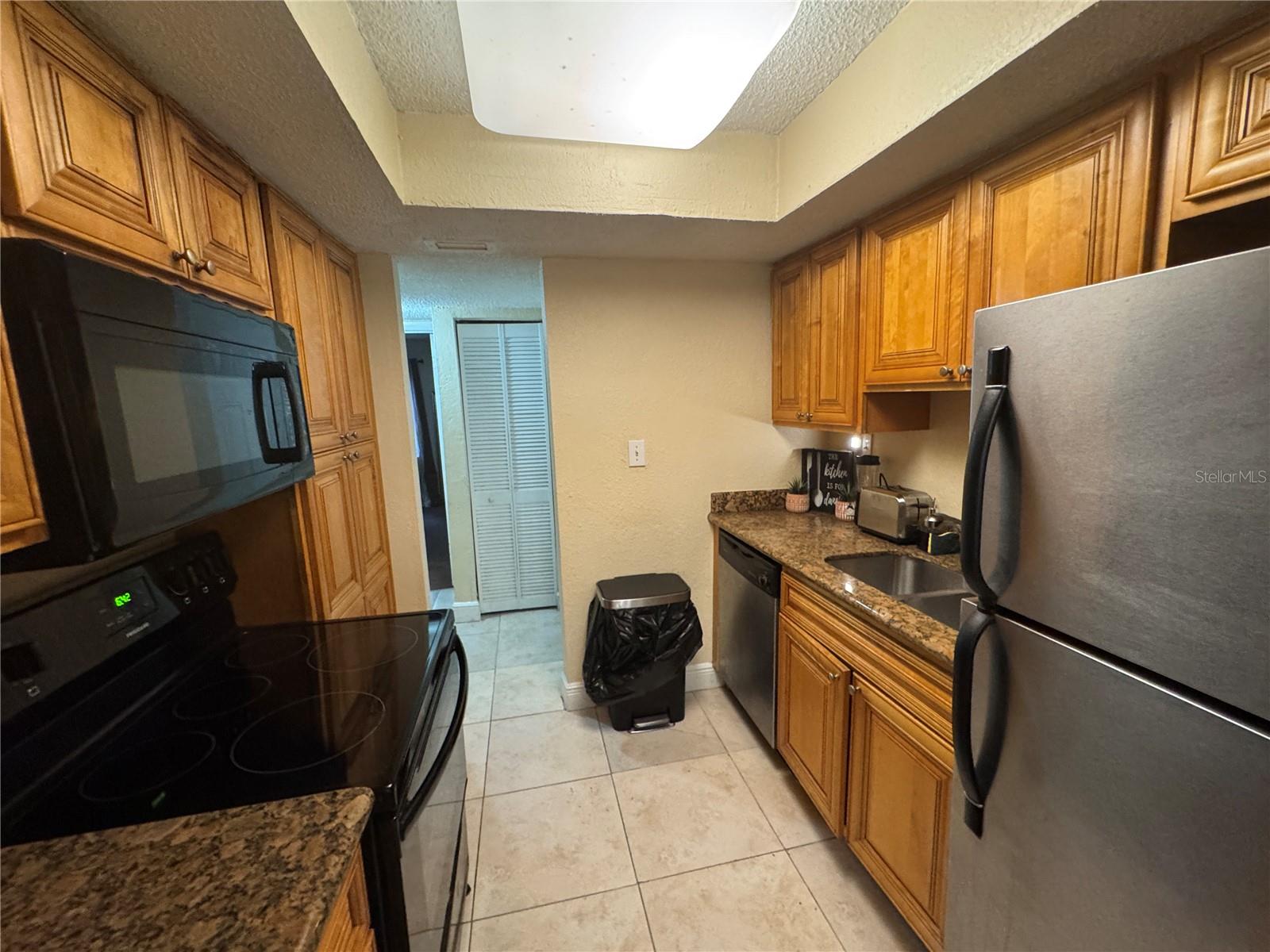 MILLENNIUM PALMS - Residential Lease