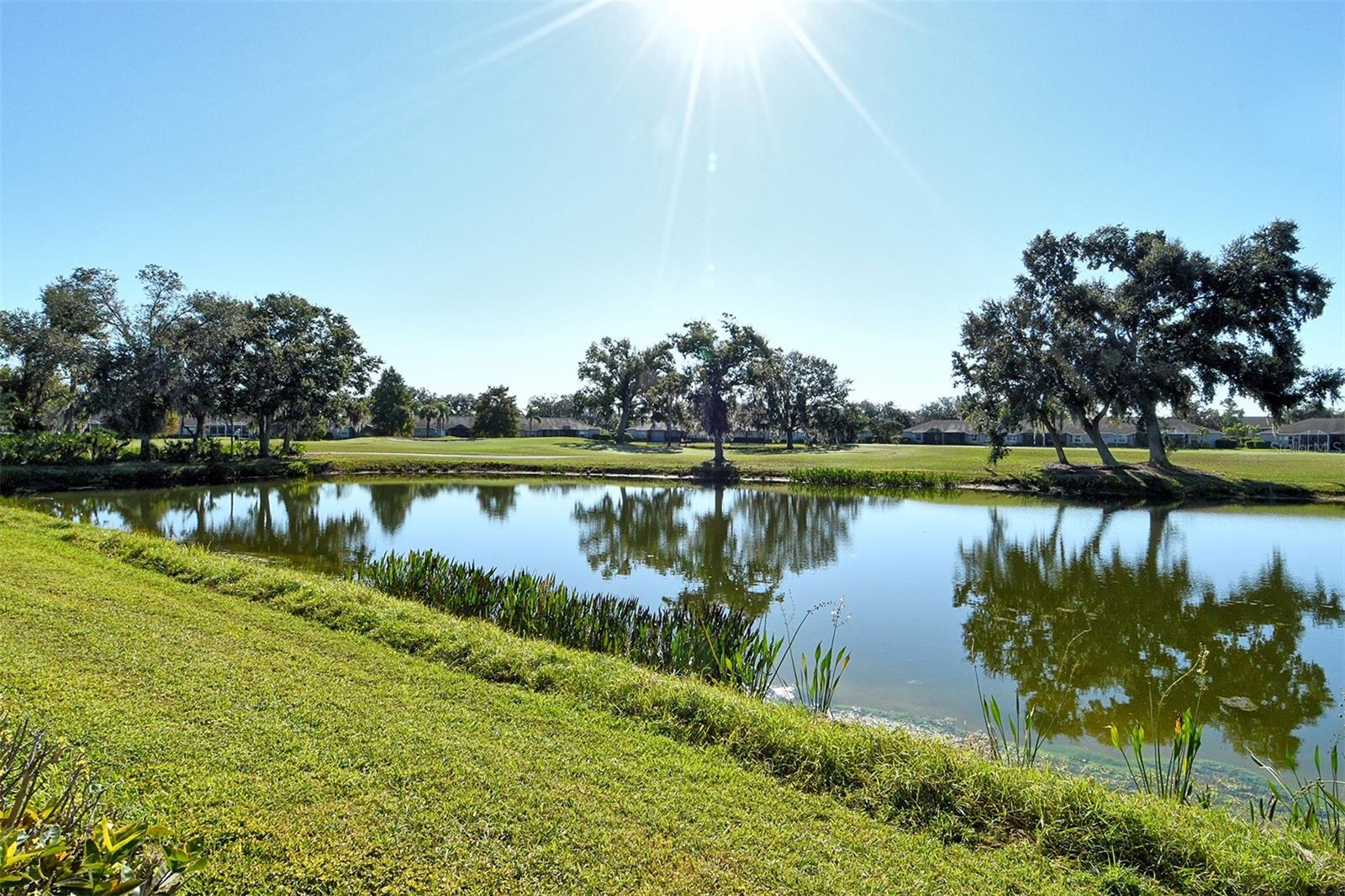 HERITAGE OAKS GOLF & COUNTRY CLUB - Residential