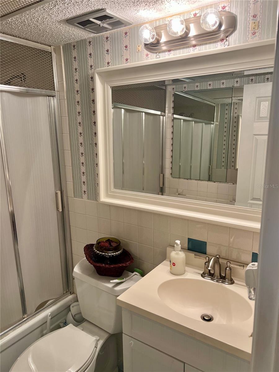 IMPERIAL EMBASSY CONDO - Residential