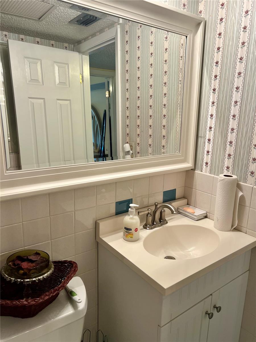 IMPERIAL EMBASSY CONDO - Residential