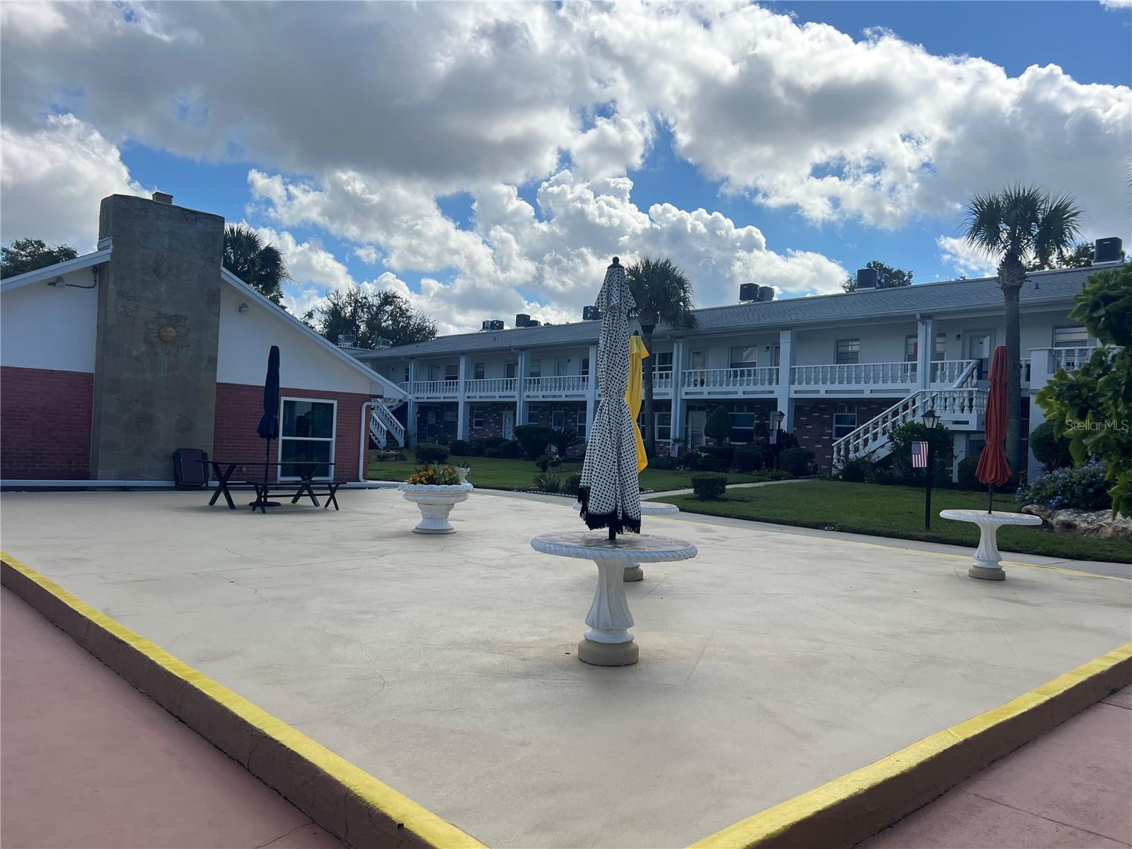 IMPERIAL EMBASSY CONDO - Residential