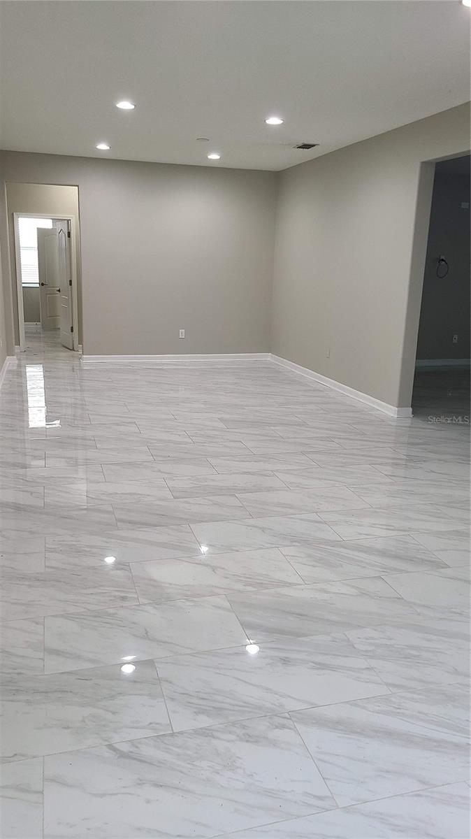 LIVE OAK PRESERVE PH 2A-VILLAG - Residential Lease