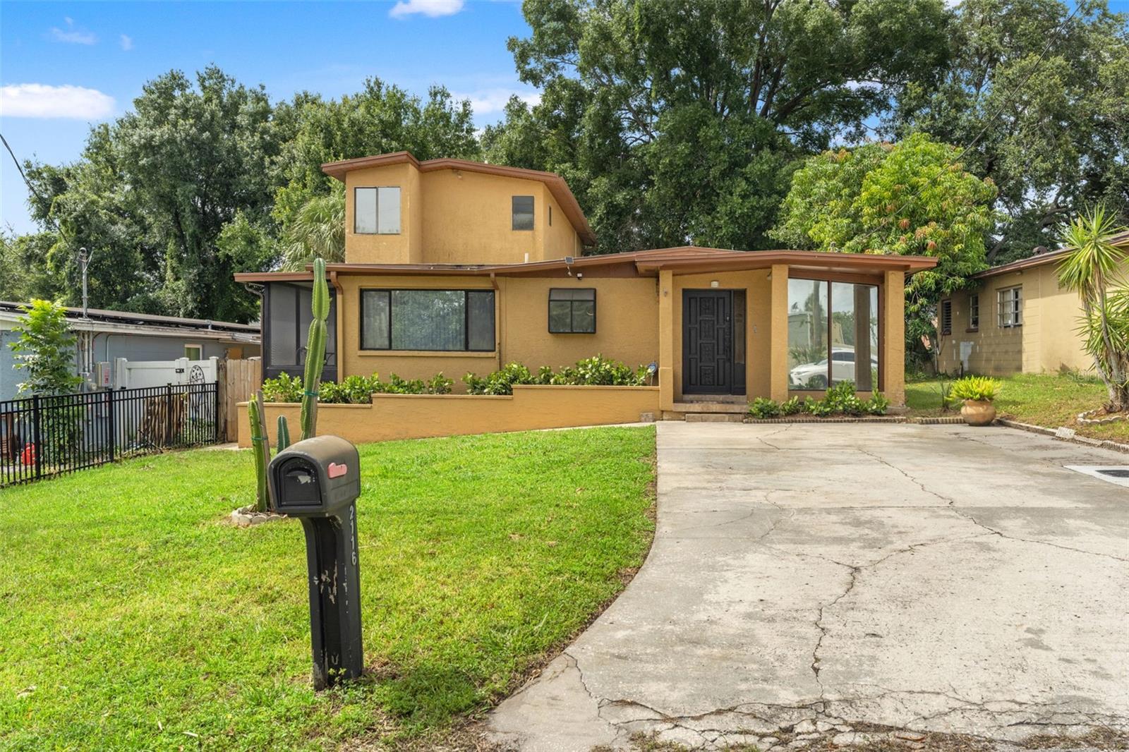 2116 W ABDELLA STREET