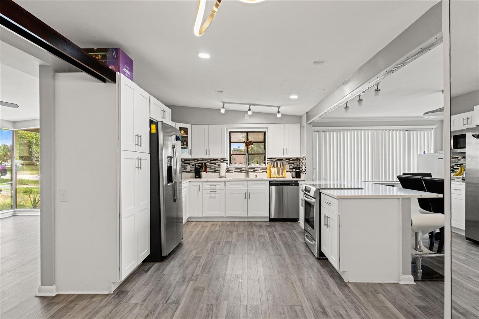 2116 W ABDELLA STREET