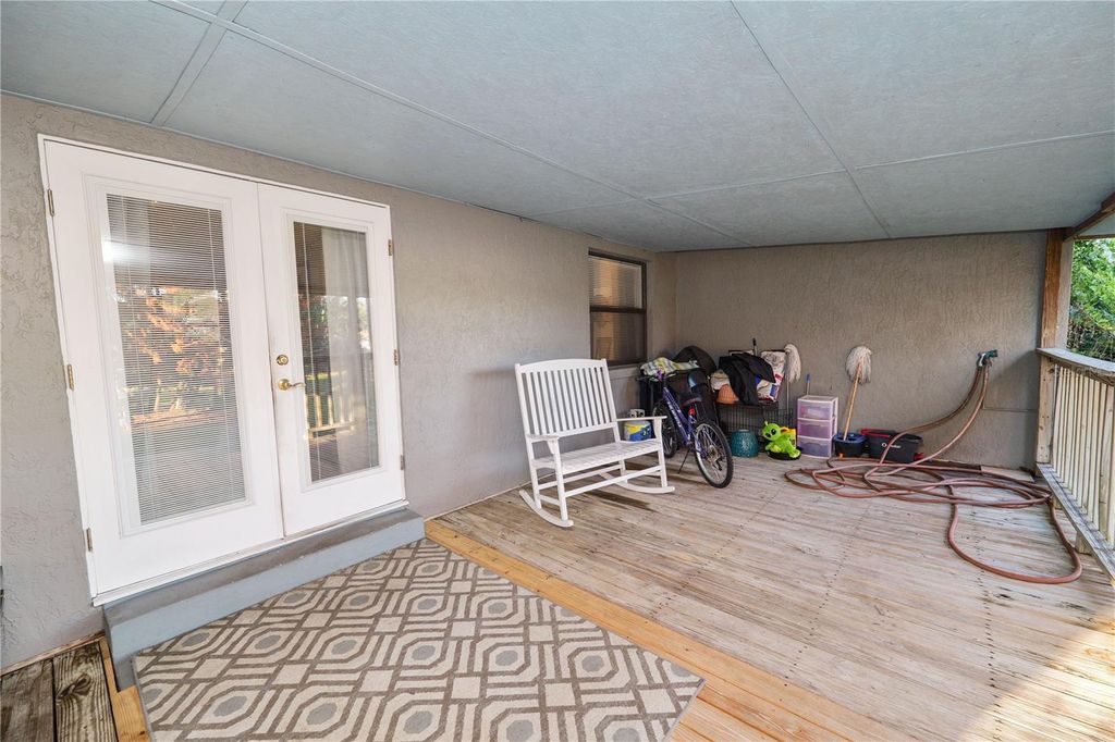 Photo of 2304 Cheshire Place, Lakeland, FL 33810 (MLS # L4962005)
