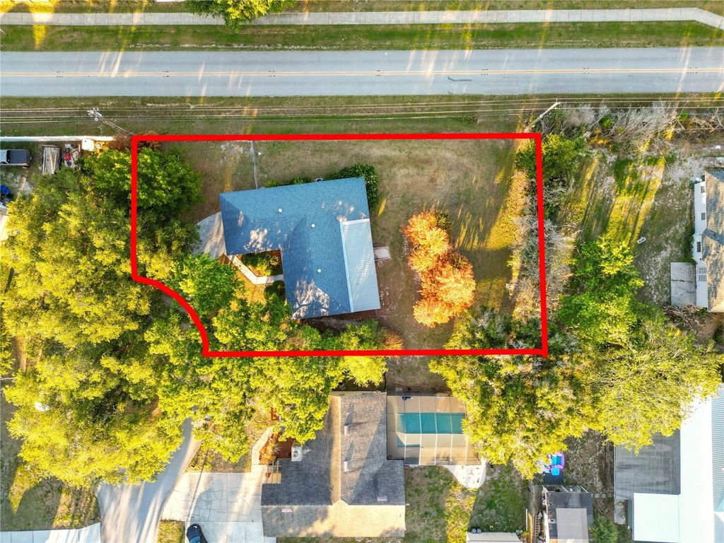 Photo of 2304 Cheshire Place, Lakeland, FL 33810 (MLS # L4962005)