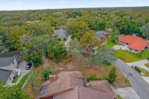 A home in WINTER SPRINGS