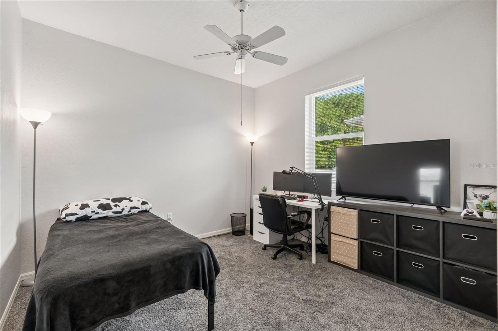 RIVERCHASE - Residential