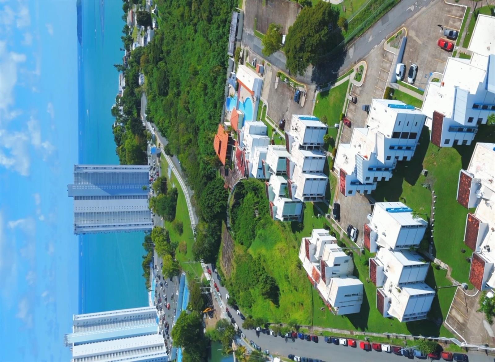 COND. VILLA MARINA - Residential