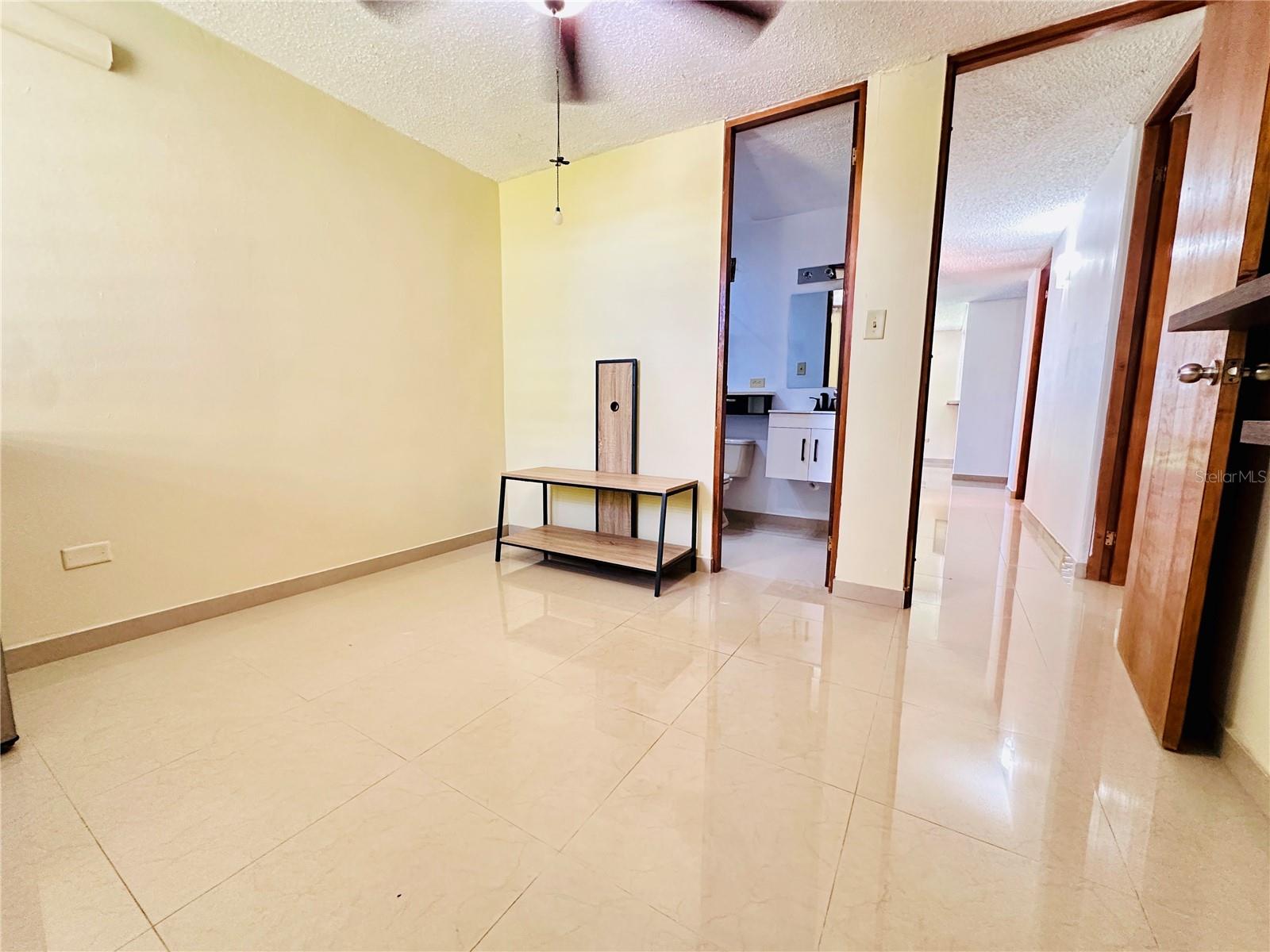 COND. VILLA MARINA - Residential