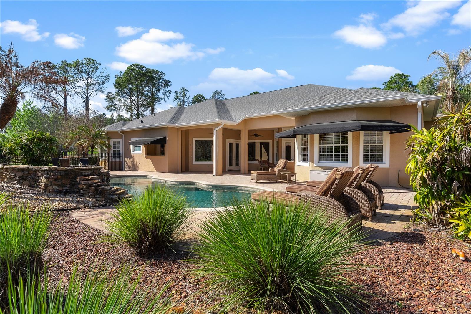 SUNNYSIDE TRAILS PH 2 - Residential