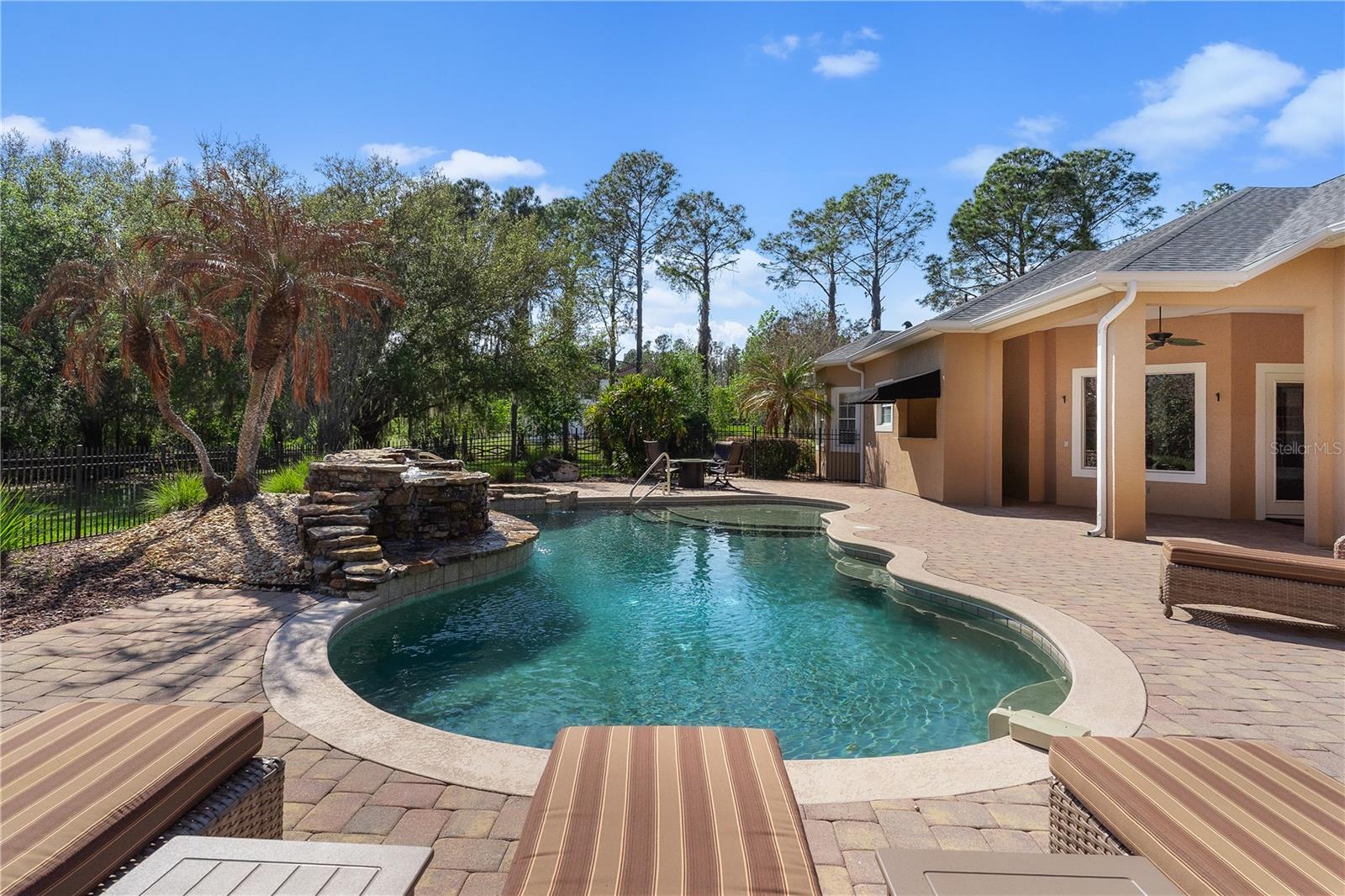 SUNNYSIDE TRAILS PH 2 - Residential