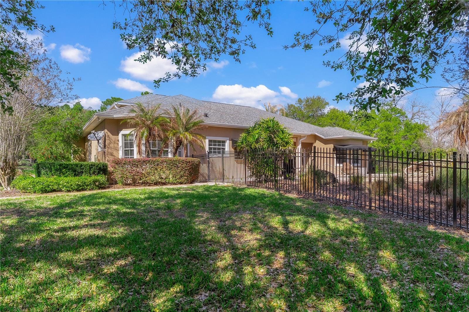 SUNNYSIDE TRAILS PH 2 - Residential