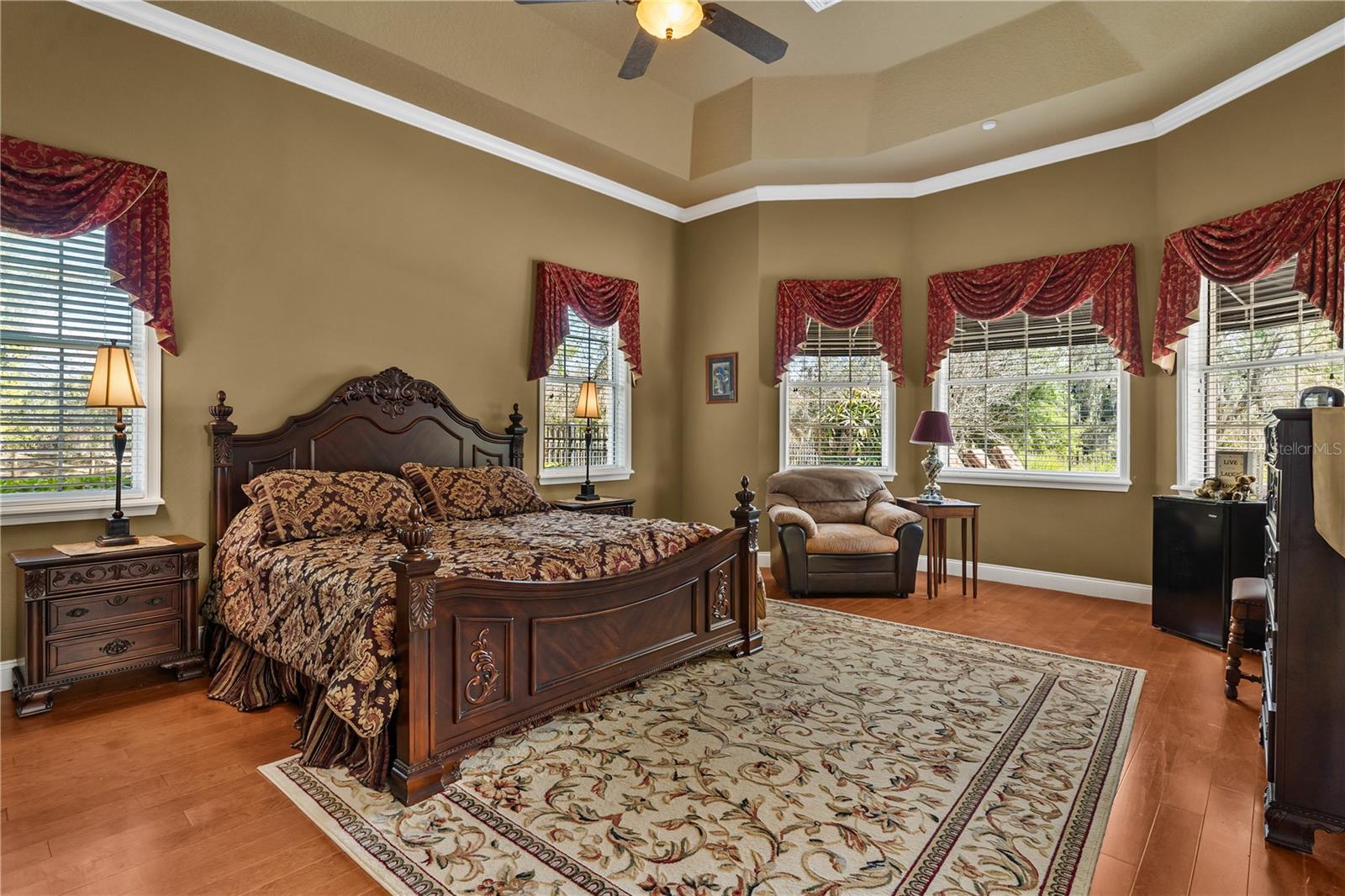 SUNNYSIDE TRAILS PH 2 - Residential