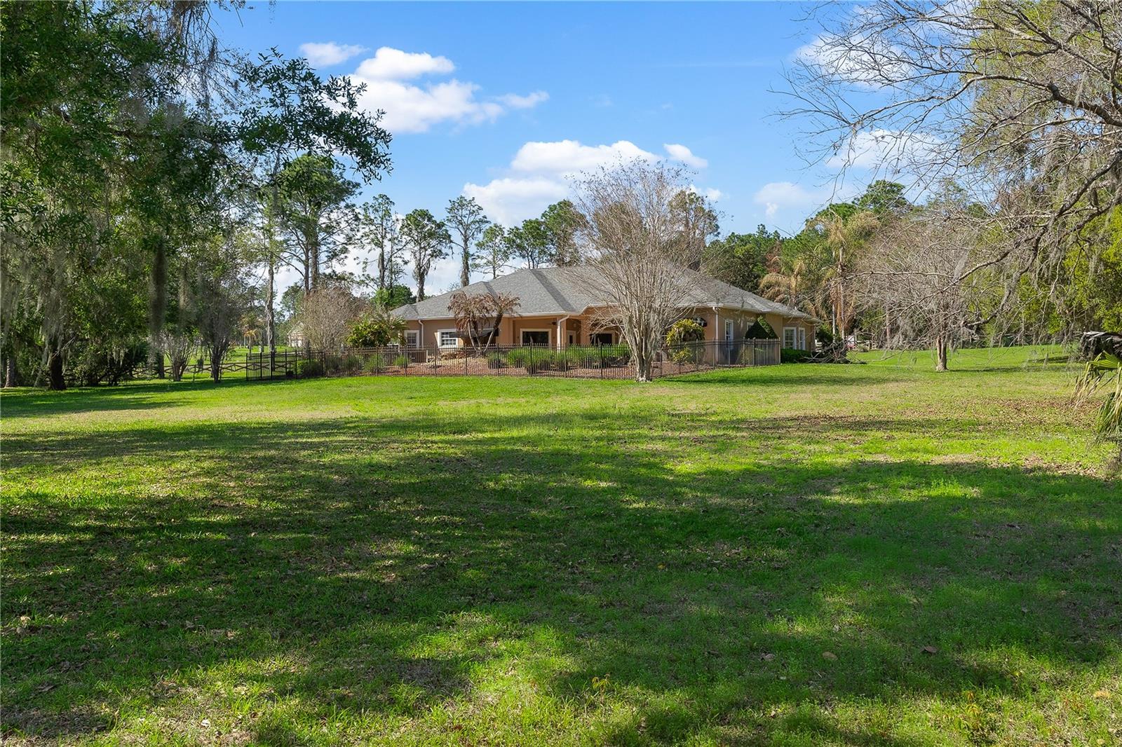 SUNNYSIDE TRAILS PH 2 - Residential