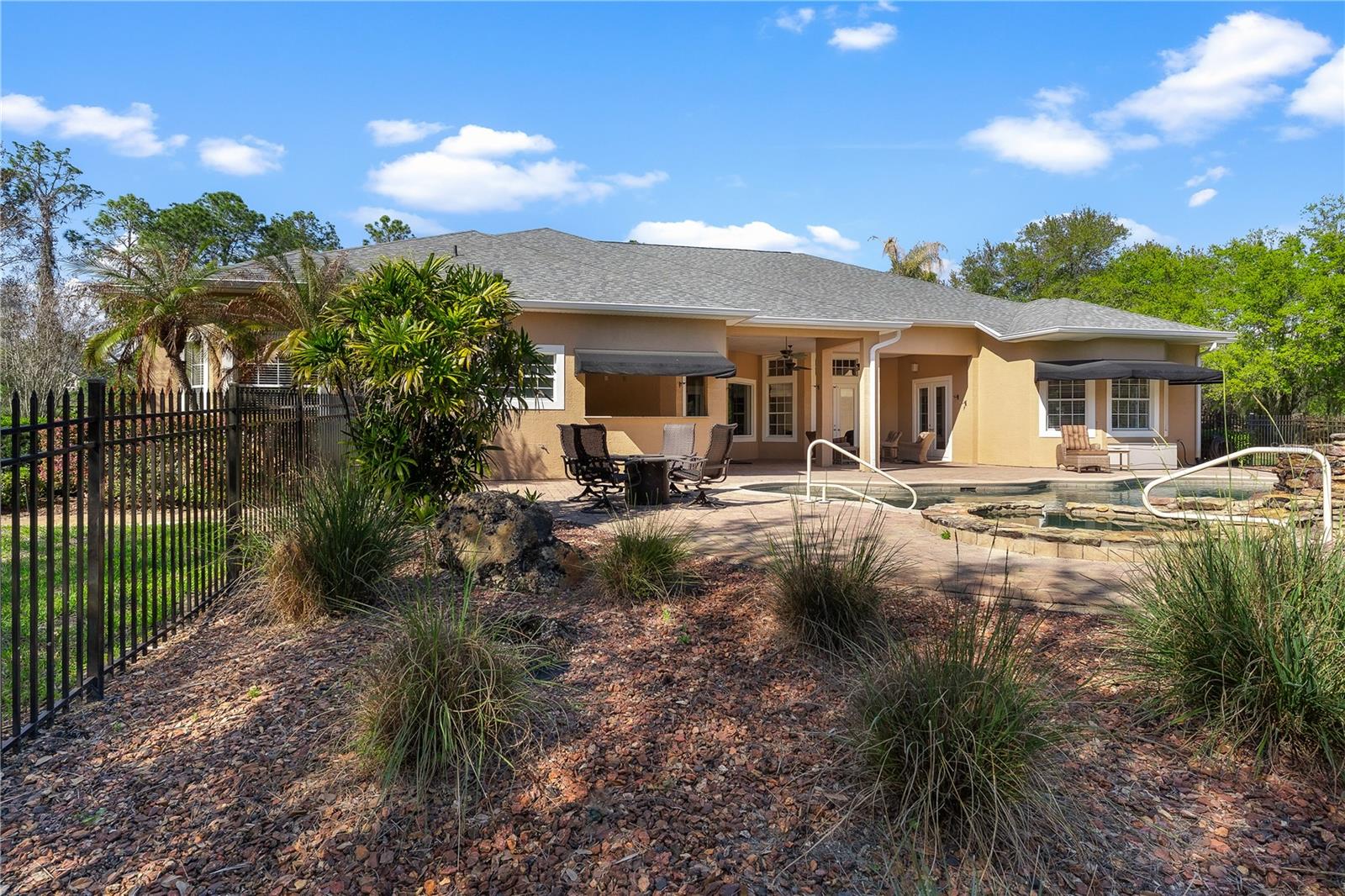 SUNNYSIDE TRAILS PH 2 - Residential