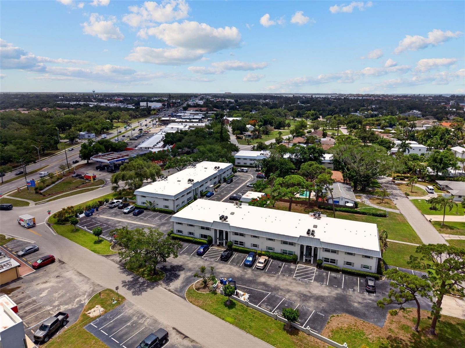 BAYWOOD COLONY GARDEN APTS - Residential