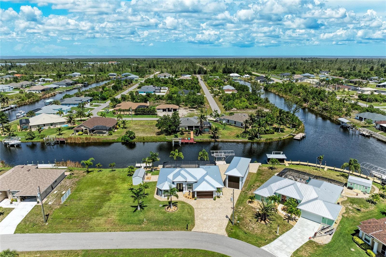 15704 LAKELAND CIRCLE