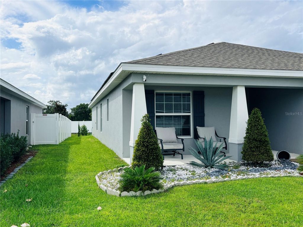 Photo of 389 Bandon Dunes Loop, Davenport, FL 33837 (MLS # S5136351)