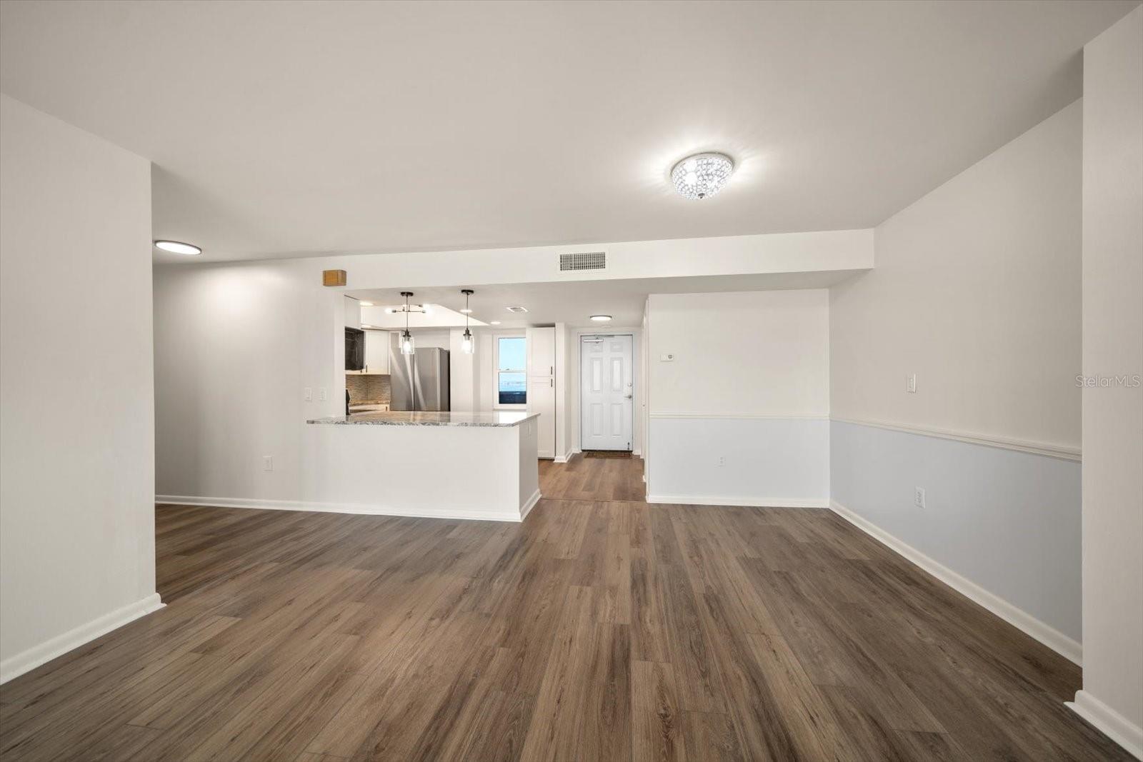 BAYWAY ISLES POINT BRITTANY FOUR - Residential