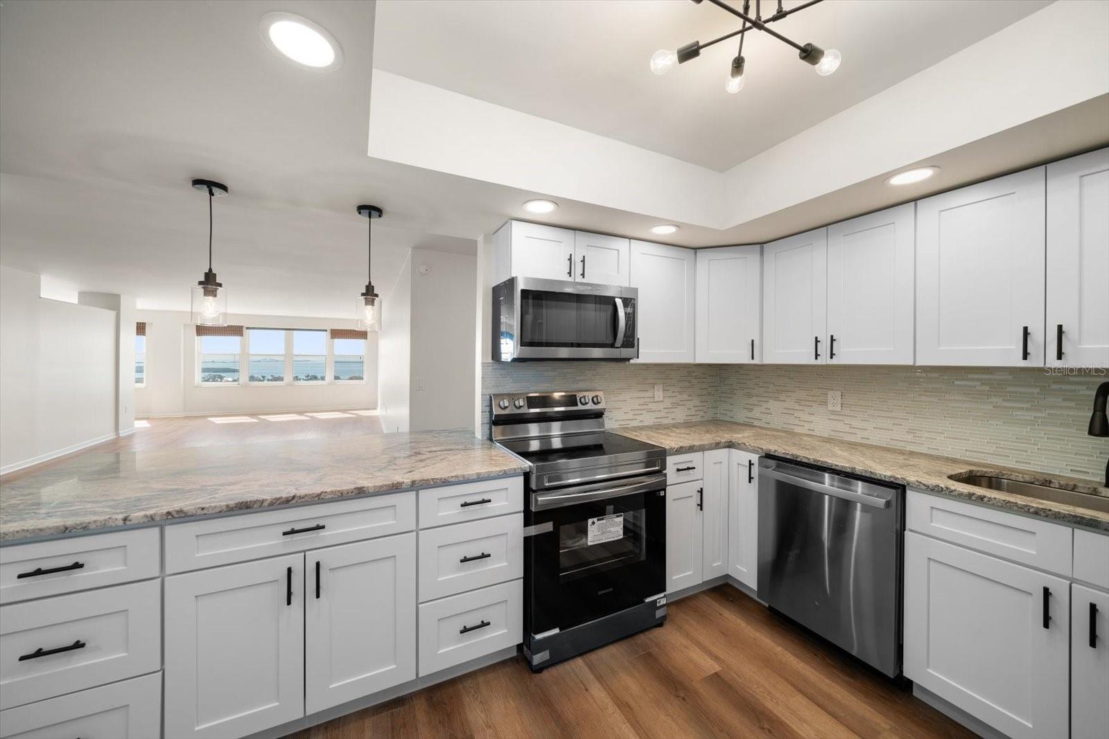 BAYWAY ISLES POINT BRITTANY FOUR - Residential