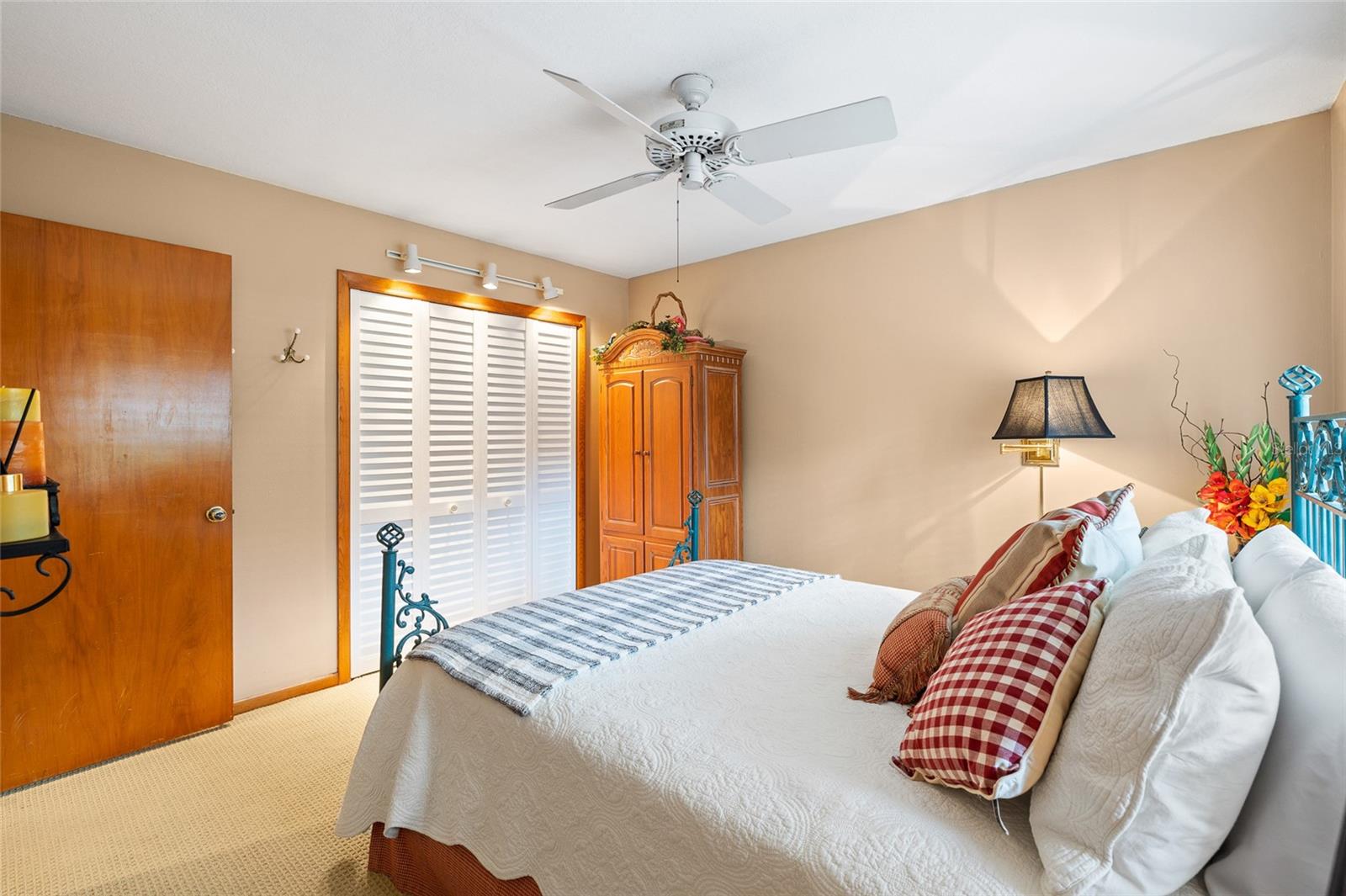 TEMPLE TERRACE ESTATES - Residential