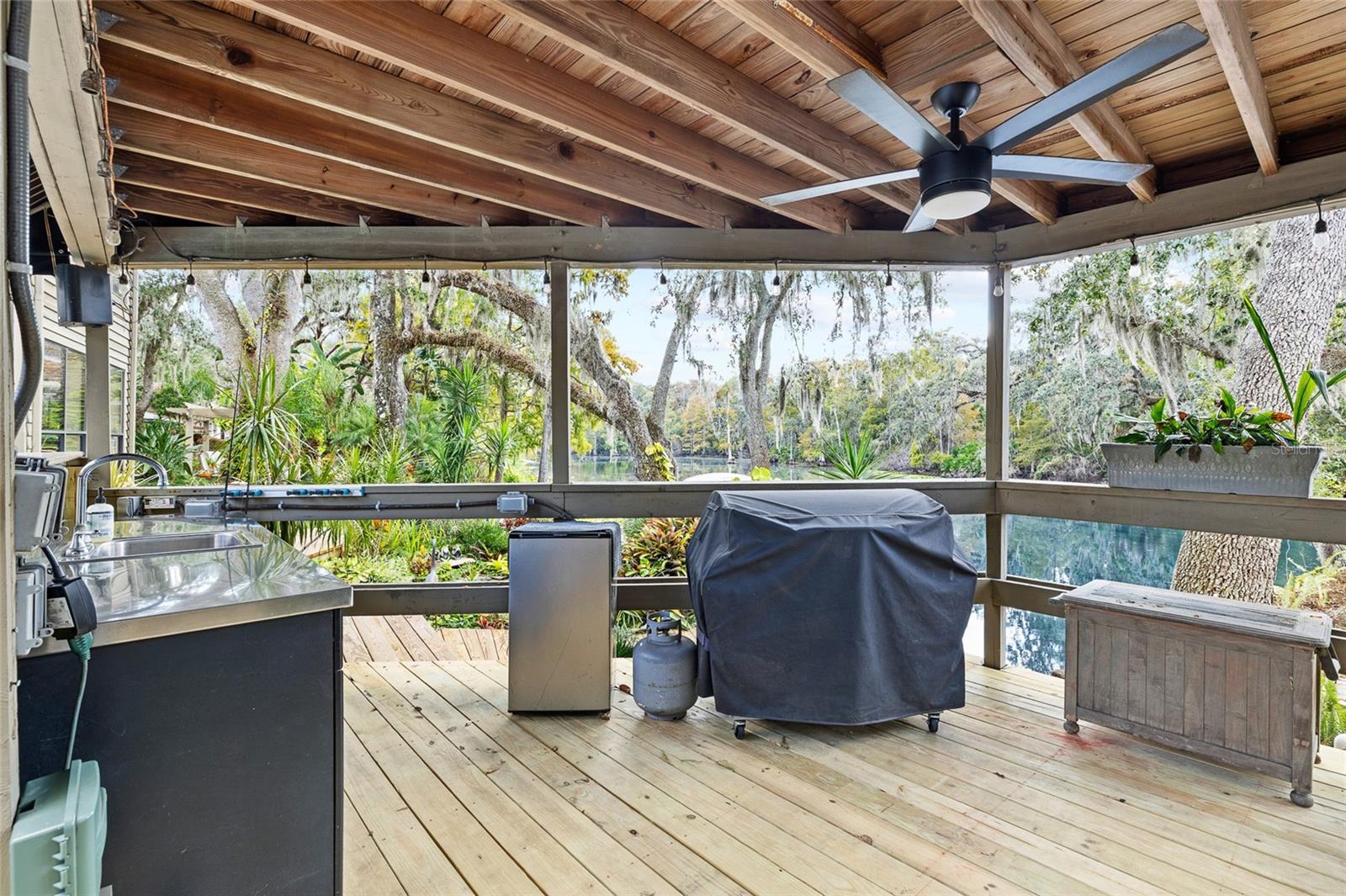 TEMPLE TERRACE ESTATES - Residential